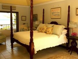 4 Bedroom Villa - Runaway Bay Dış mekan fotoğraf